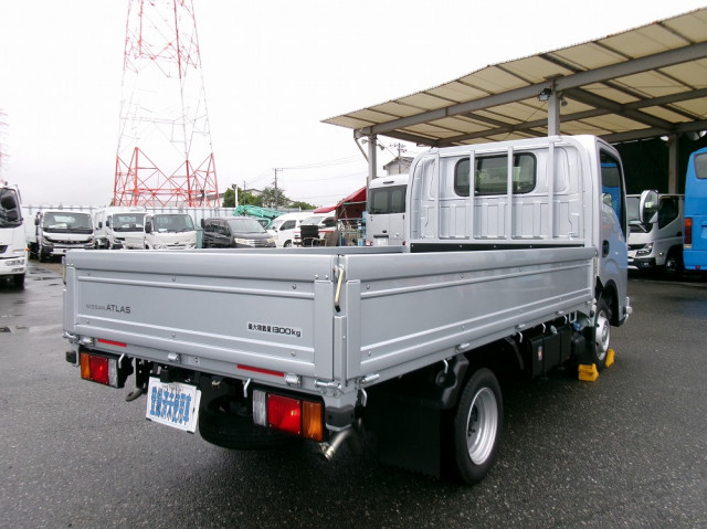 日産自動車 アトラス 小型 平ボディ 3DF-AHR87AF(108125) 2枚目