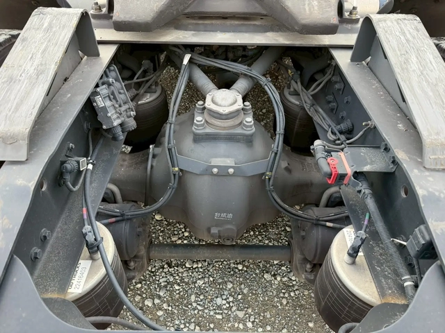 日産自動車 クオン 大型 トラクタ 2RG-GK5DAB(106709) 16枚目