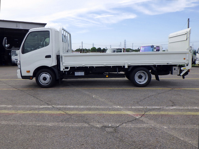 トヨタ トヨエース 小型 平ボディ TPG-XZC710(111516) 4枚目