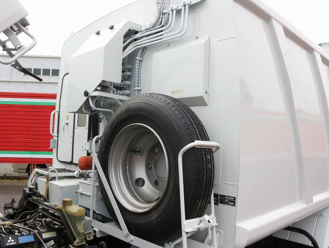 三菱ふそう キャンター 小型 塵芥車（プレス式） TKG-FEB90(109365) 35枚目