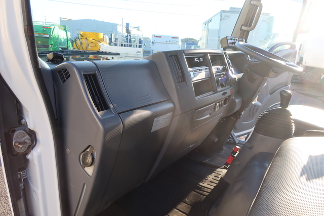 いすゞ エルフ 小型 塵芥車（プレス式） TKG-NMR85AN(107778) 90枚目