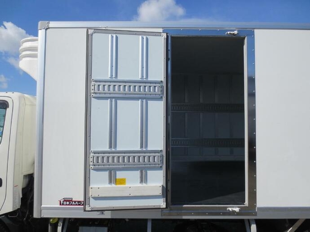 Hino dutro Small Freezer box_body TKG-XZU722M(8865) 10枚目