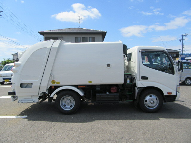 日野 デュトロ 小型 塵芥車（プレス式） TKG-XZU600X(10076) 6枚目