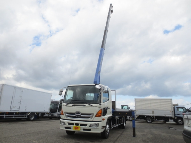 日野 レンジャー 中型 平ボディ（クレーン付） TKG-FD9LJAA(113659) 1枚目