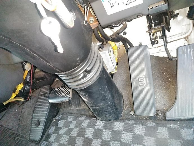 いすゞ フォワード 大型 セルフローダー PJ-FVZ34V4(3127) 19枚目