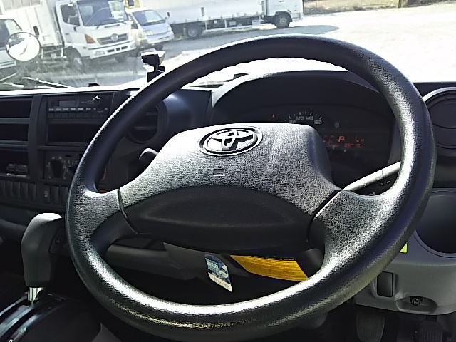 トヨタ ダイナ 小型 バン TKG-XZU710(8611) 29枚目