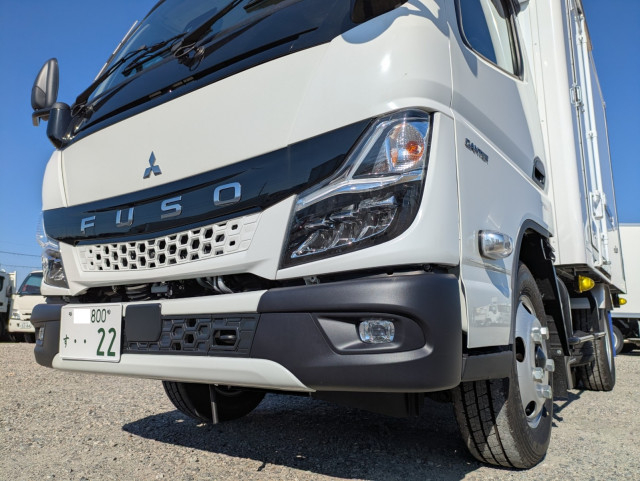 三菱ふそう キャンター 小型 冷蔵冷凍バン 2RG-FBAV0(105651) 6枚目