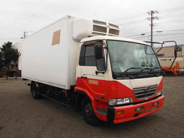 UDトラックス（日産） コンドル 中型 冷蔵冷凍バン KK-MK25A(2289) 2枚目