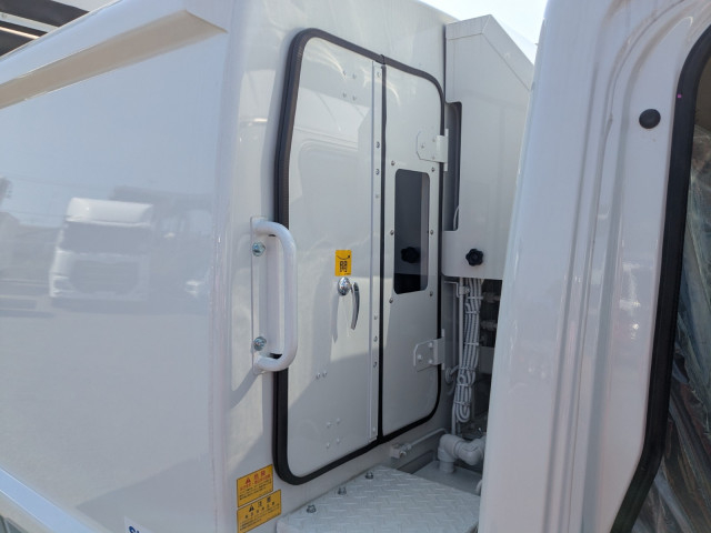 三菱ふそう キャンター 小型 塵芥車（プレス式） 2RG-FEAV0(108609) 61枚目