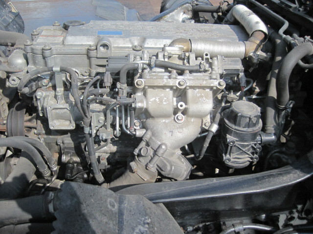 三菱ふそう ファイター 増トン 平ボディ（クレーン付） PDG-FK61F(11887) 26枚目