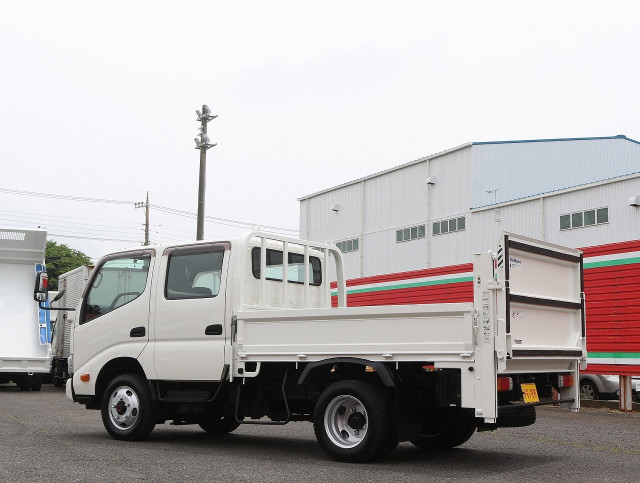 日野 デュトロ 小型 Wキャブ TKG-XZU685M(109368) 6枚目