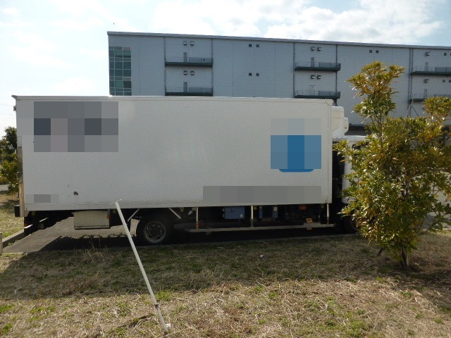 UDトラックス（日産） コンドル 中型 冷蔵冷凍バン BDG-MK36C(2923) 3枚目