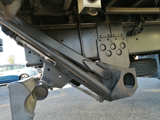 UDトラックス（日産） ビッグサム 大型 ウィング KL-CD48B(4826) 57枚目