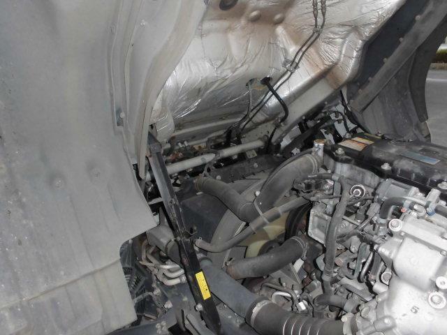 三菱ふそう ファイター 増トン 平ボディ（クレーン付） QKG-FK72FZ(22165) 23枚目