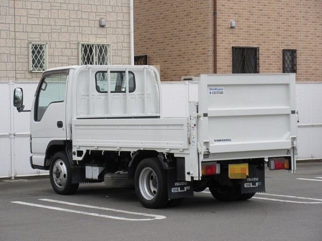 いすゞ エルフ 小型 平ボディ PB-NKS81A(6678) 4枚目