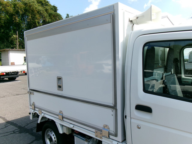 スズキ キャリィ 軽 冷蔵冷凍バン DA16T(112790) 15枚目