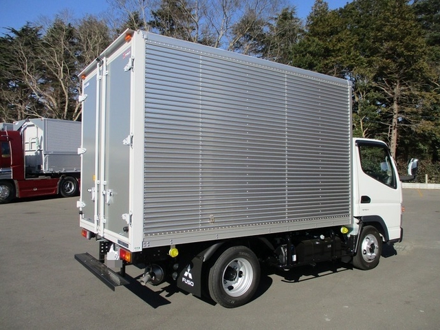 三菱ふそう キャンター 小型 バン 2RG-FBA20(9557) 3枚目