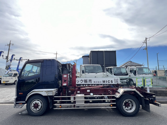 三菱ふそう ファイター 増トン コンテナ専用車 2KG-FK62FZ(112852) 7枚目