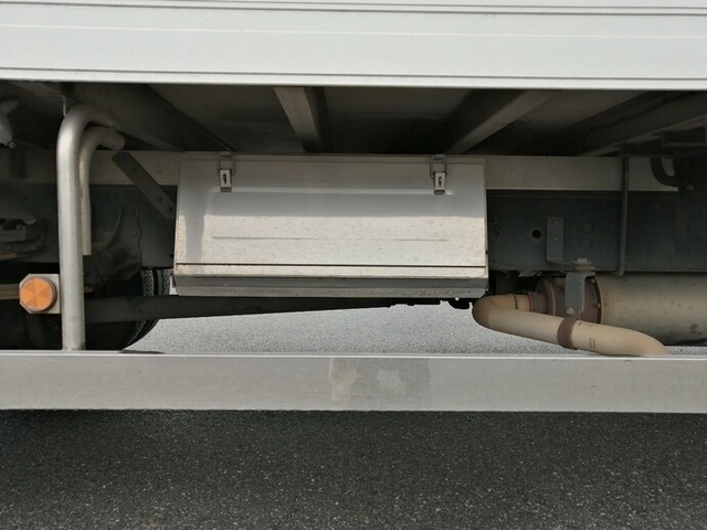 UDトラックス（日産） コンドル 中型 冷蔵冷凍バン PB-MK36A(5519) 55枚目