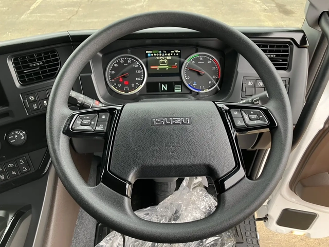 いすゞ ギガ 大型 トラクタ 2RG-EK5DAB(106845) 35枚目