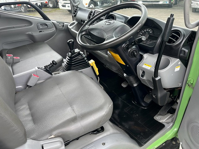 日野 デュトロ 小型 コンテナ専用車 TKG-XZU605M(111863) 17枚目