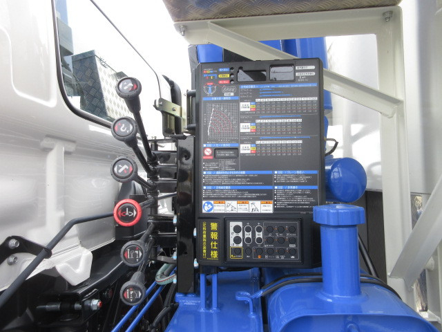 日野 レンジャー 増トン 平ボディ（クレーン付） 2DG-GK2ABA(108985) 41枚目