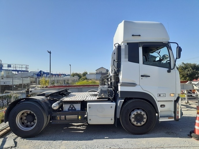 UDトラックス（日産） クオン 大型 トラクタ 2PG-GK5AAB(53908) 4枚目