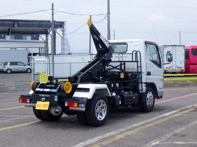 三菱ふそう キャンター 小型 コンテナ専用車 2RG-FBAV0(108136) 8枚目