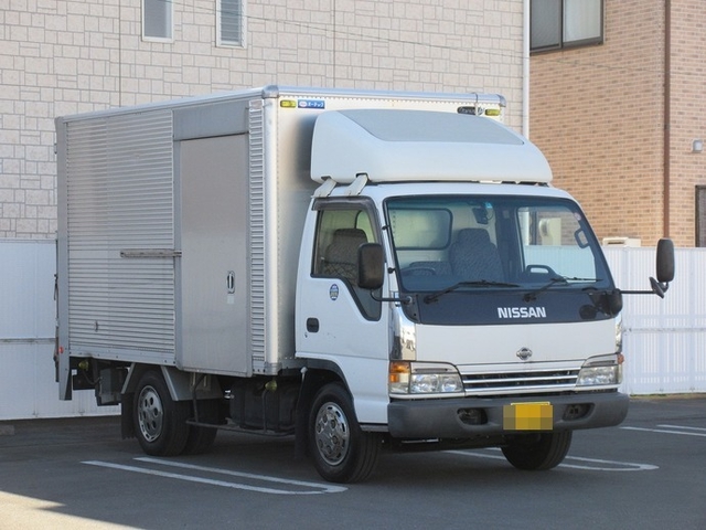 日産自動車 アトラス 小型 バン KK-APR72GV(3530) 2枚目