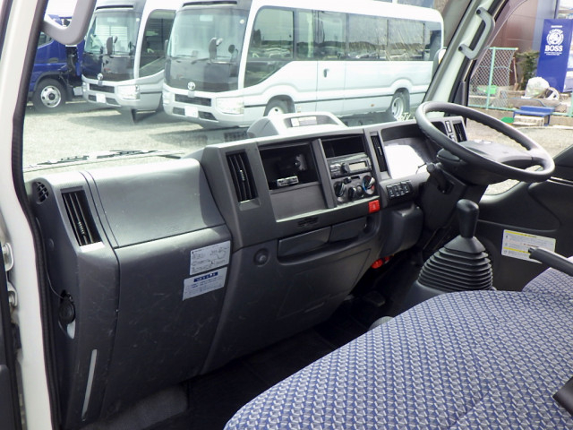 マツダ タイタン 小型 平ボディ 2RG-LJS88A(109187) 44枚目