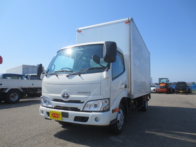 トヨタ トヨエース 小型 バン 2RG-XZU655(105385) 1枚目