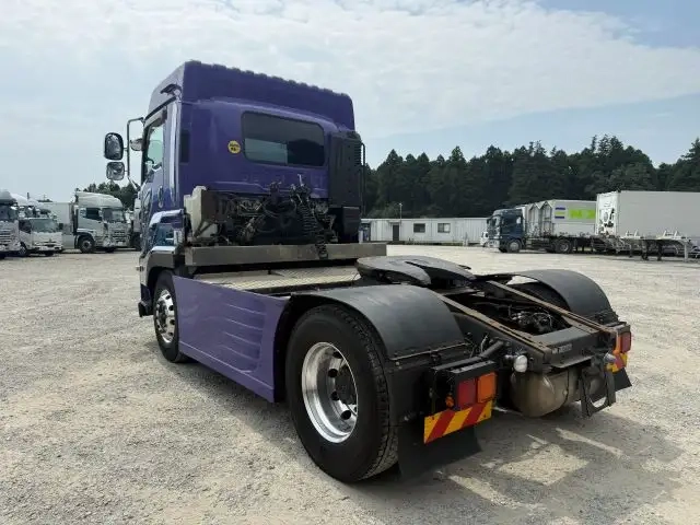 いすゞ ギガ 大型 トラクタ QKG-EXD52BD(108639) 7枚目