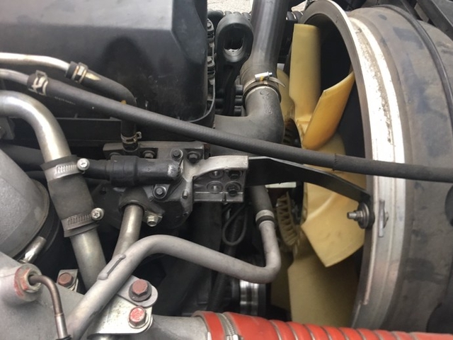 UDトラックス（日産） ビッグサム 大型 ウィング QKG-CG5ZE(2206) 15枚目