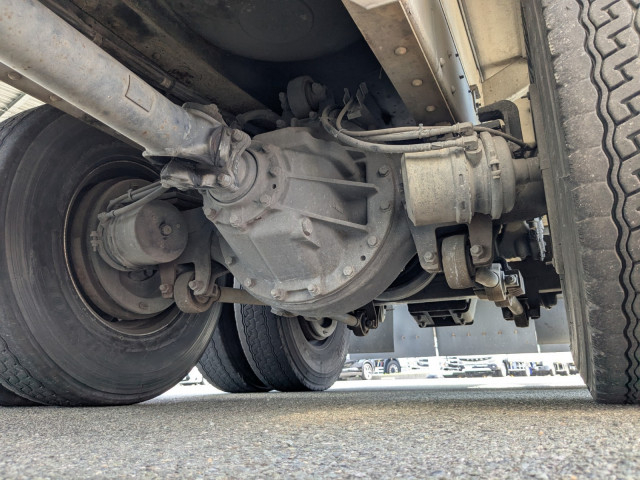 Nissan UD quon Large Bulk truck QKG-CD5ZL(109823) 11枚目