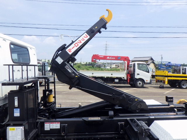 三菱ふそう キャンター 小型 コンテナ専用車 2RG-FBAV0(108136) 14枚目
