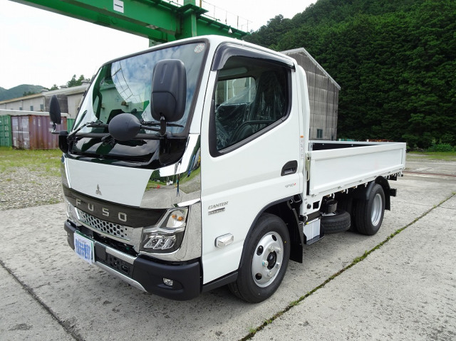 三菱ふそう キャンター 小型 平ボディ 2RG-FBAV0(111703) 1枚目