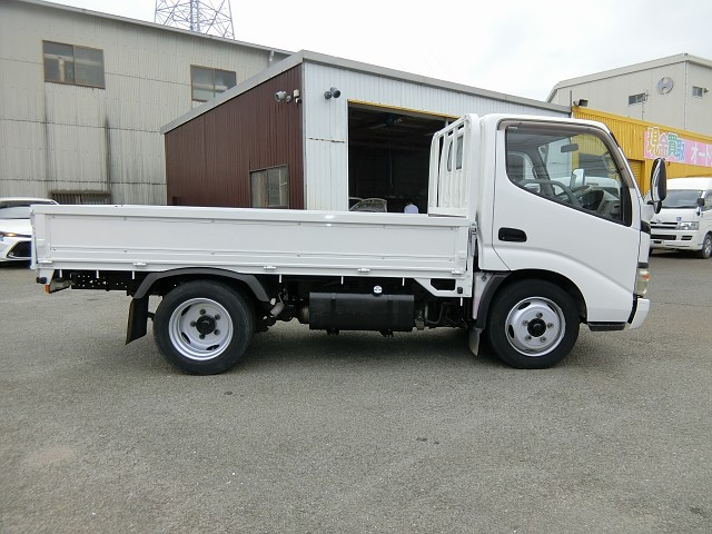 トヨタ トヨエース 小型 平ボディ PB-XZU301(111748) 8枚目