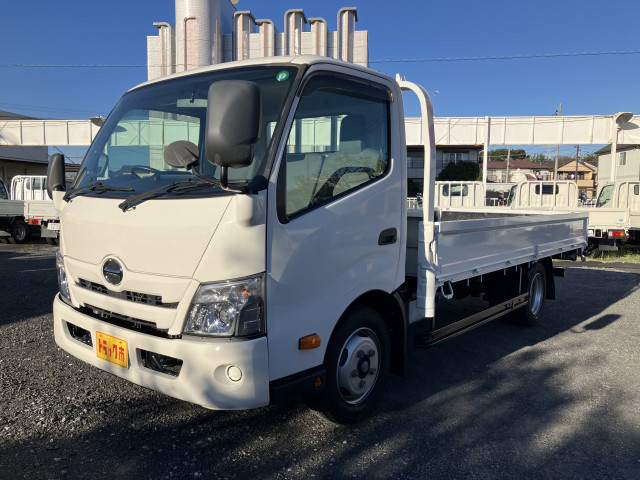 日野 デュトロ 小型 平ボディ 2RG-XZU710M(112657) 2枚目