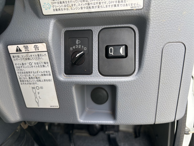 三菱ふそう キャンター 小型 平ボディ（クレーン付） TKG-FEA50(109928) 46枚目
