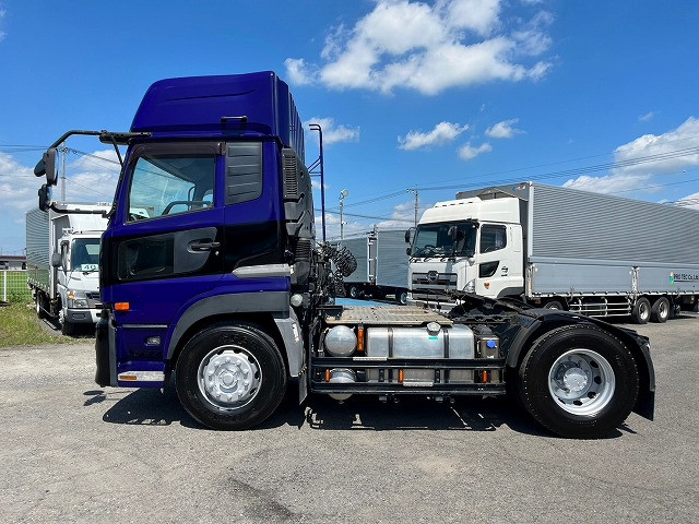 UDトラックス（日産） クオン 大型 トラクタ QKG-GK5XAB(87013) 10枚目