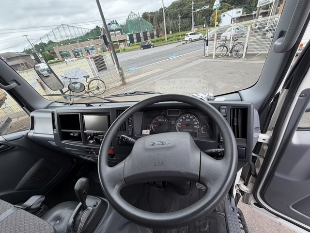 いすゞ エルフ 小型 バン TPG-NLR85AN(112015) 51枚目