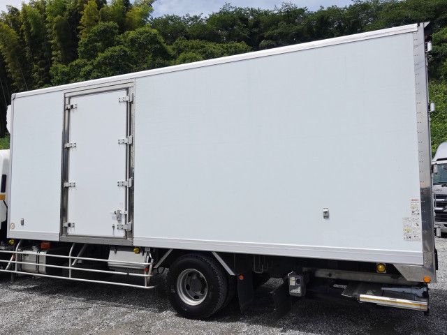 Isuzu forward 6studs large Freezer box_body SKG-FSR90T2(109474) 12枚目