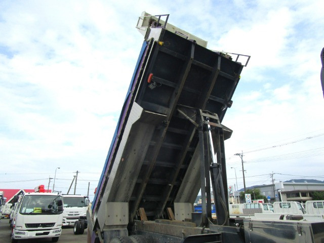 いすゞ ギガ 大型 土砂ダンプ QKG-CXZ77AT(112397) 23枚目