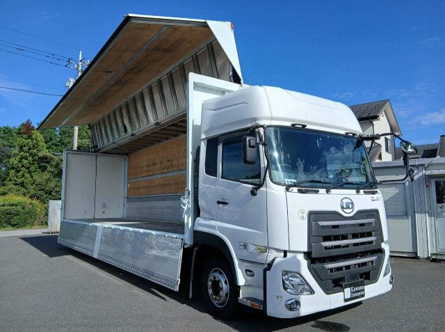 UDトラックス（日産） クオン 大型 ウィング 2PG-CG5CA(111908) 5枚目