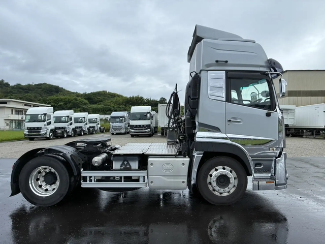 日産自動車 クオン 大型 トラクタ 2PG-GK5AAD(111415) 4枚目
