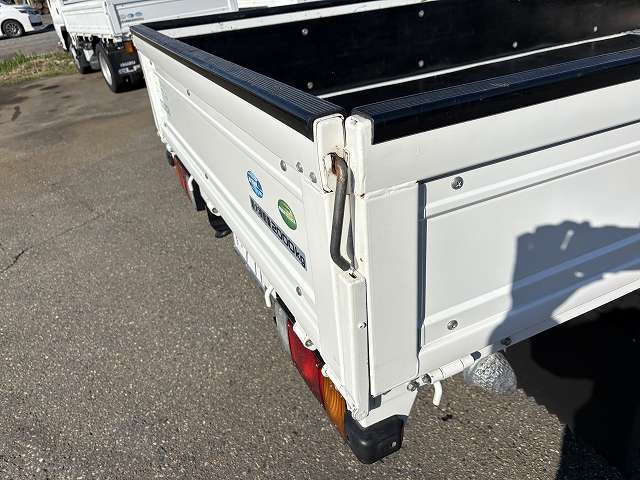 マツダ タイタン 小型 平ボディ 2RG-LKS88A(95481) 10枚目