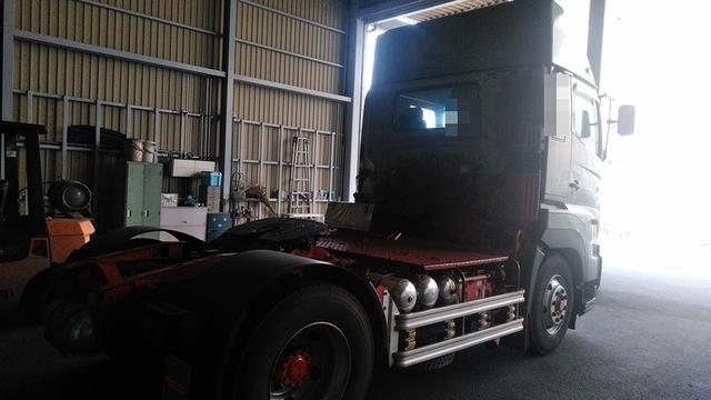 日野 プロフィア 大型 トラクタ ADG-SH1EDXG(2876) 5枚目