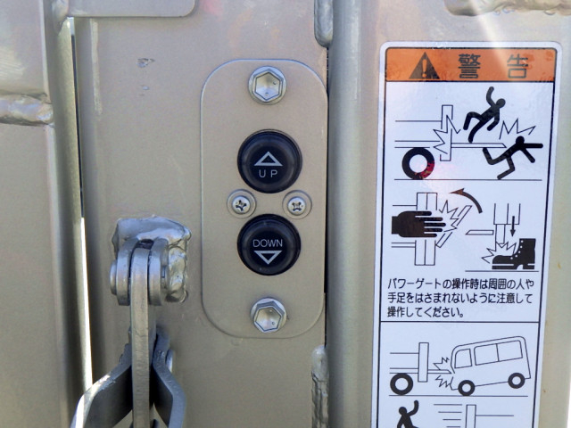 三菱ふそう キャンター 小型 平ボディ 2RG-FBAV0(107588) 21枚目
