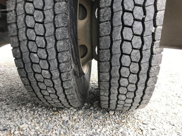 いすゞ フォワード 中型 コンテナ専用車 TKG-FRR90S2(109941) 19枚目