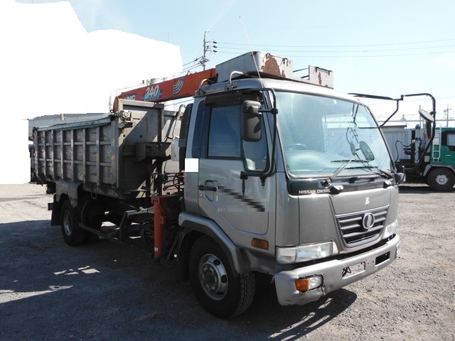 UDトラックス（日産） コンドル 中型 平ボディ（クレーン付） PB-MK36A(2220) 1枚目